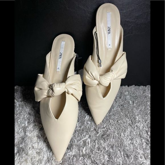 Zara Shoes - Zara Ivory Pointed Knot-Detail Mules